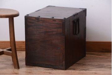 アンティーク家具　古民具・骨董　明治〜大正　総欅材のアンティーク船箪笥(掛硯型、懸硯型、舟箪笥)