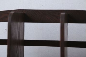 レトロ家具　昭和レトロ　古い栗材のアンティーク本立て
