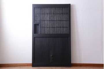 古民具・骨董　明治〜大正期　裏ガラス入り!艶消しブラック塗装のアンティーク蔵戸(玄関戸)