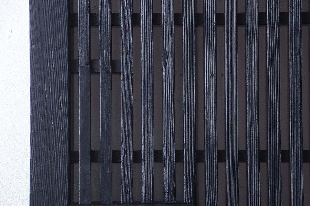 古民具・骨董　明治〜大正期　裏ガラス入り!艶消しブラック塗装のアンティーク蔵戸(玄関戸)