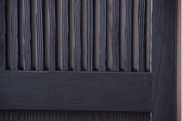 古民具・骨董　明治〜大正期　裏ガラス入り!艶消しブラック塗装のアンティーク蔵戸(玄関戸)