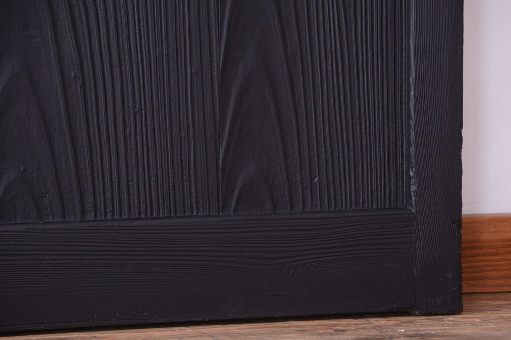 古民具・骨董　明治〜大正期　裏ガラス入り!艶消しブラック塗装のアンティーク蔵戸(玄関戸)