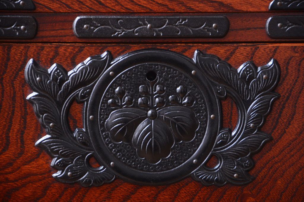 中古　伝統民芸家具　岩谷堂　衣装箪笥(2)