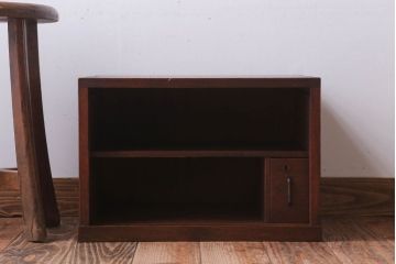 レトロ家具　昭和レトロ　古い栓材の小ぶりな和製アンティーク飾り棚