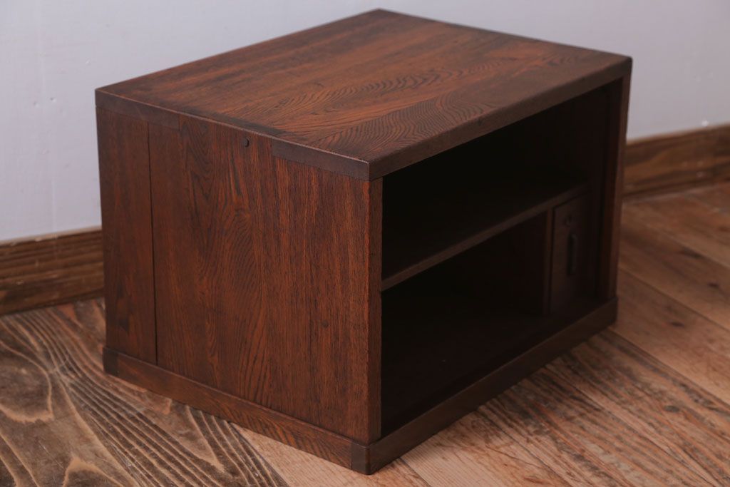 レトロ家具　昭和レトロ　古い栓材の小ぶりな和製アンティーク飾り棚