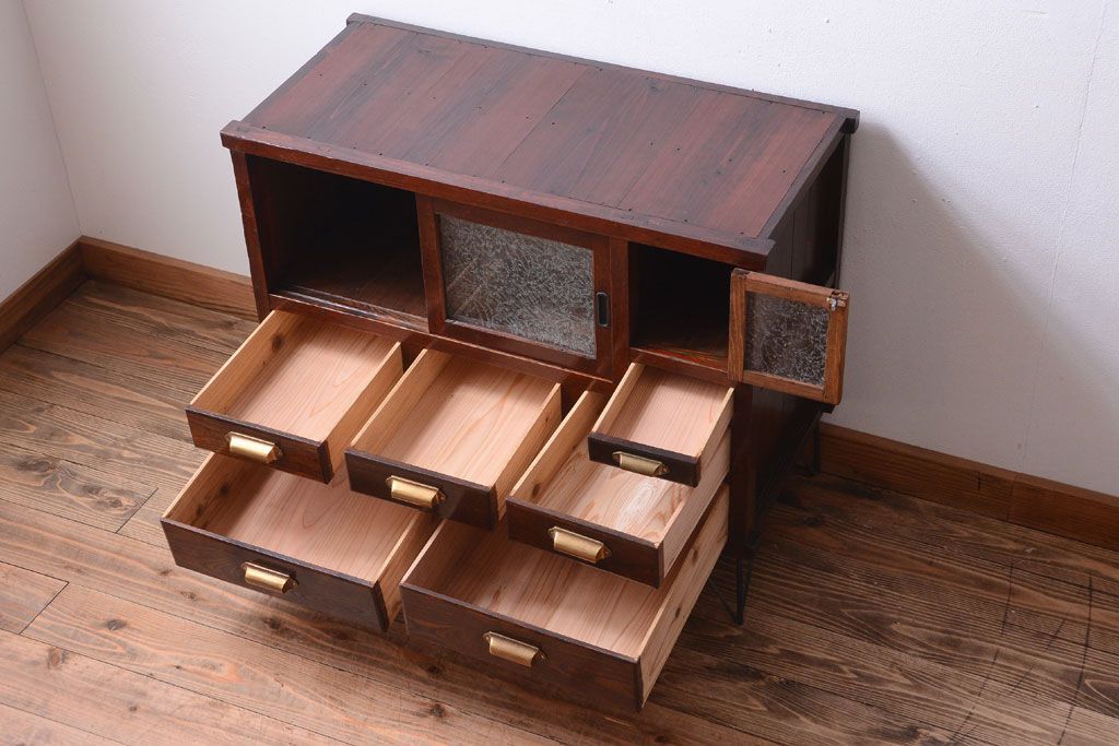 アンティーク家具　和製アンティーク　前面欅材!結霜ガラス入り鉄脚サイドボード(収納棚)