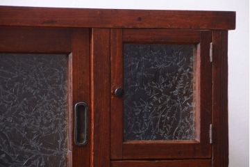 アンティーク家具　和製アンティーク　前面欅材!結霜ガラス入り鉄脚サイドボード(収納棚)