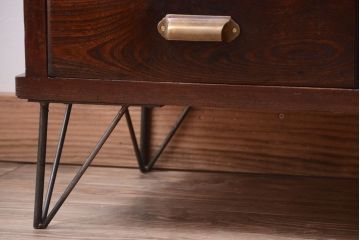 アンティーク家具　和製アンティーク　前面欅材!結霜ガラス入り鉄脚サイドボード(収納棚)