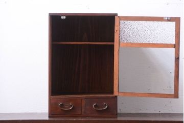 アンティーク家具　和製アンティーク　ダイヤガラス入り!小さな収納棚