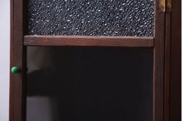 アンティーク家具　和製アンティーク　ダイヤガラス入り!小さな収納棚