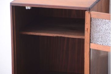 アンティーク家具　和製アンティーク　ダイヤガラス入り!小さな収納棚