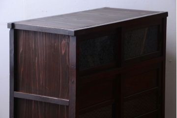 アンティーク家具　和製アンティーク　結霜ガラス入り!組子引き戸の鉄脚サイドボード(収納棚)