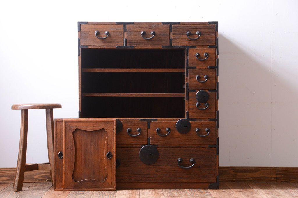 アンティーク家具　古民具・骨董　大正期　古い木味のアンティーク関東帳場箪笥