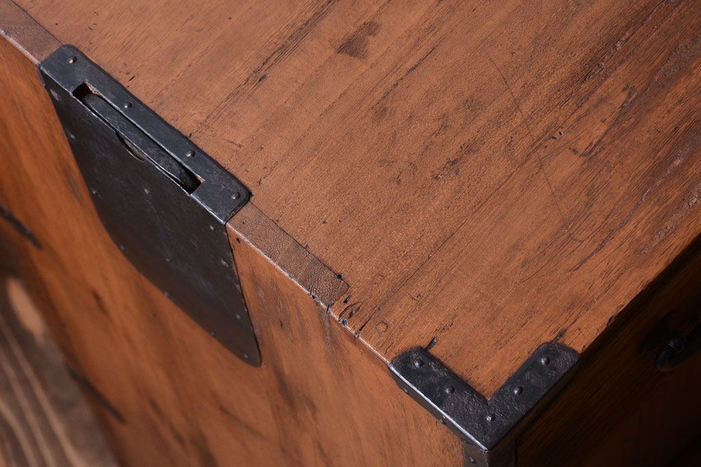 アンティーク家具　古民具・骨董　大正期　古い木味のアンティーク関東帳場箪笥