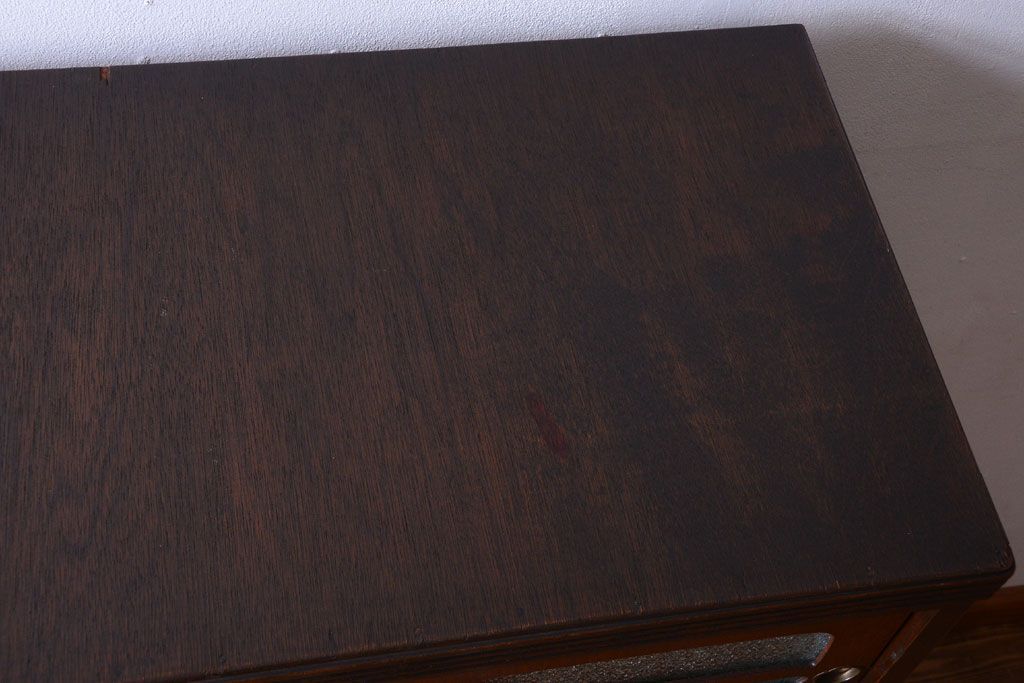 レトロ家具　昭和レトロ　ダイヤガラス入り!古い木製のアンティークチェスト