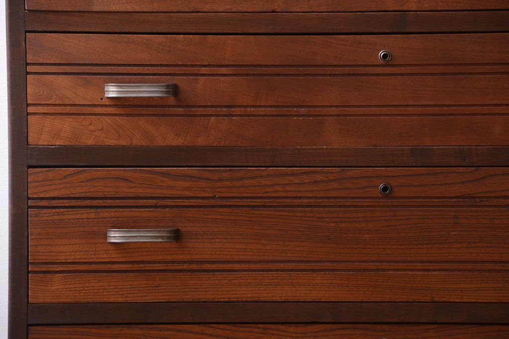 レトロ家具　昭和レトロ　ダイヤガラス入り!古い木製のアンティークチェスト