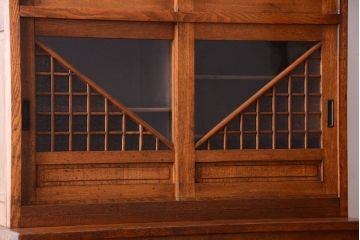 レトロ家具　昭和レトロ　古い楡材の上質なアンティーク食器棚(カップボード)