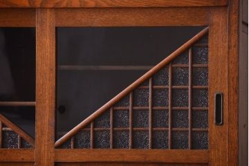 レトロ家具　昭和レトロ　古い楡材の上質なアンティーク食器棚(カップボード)