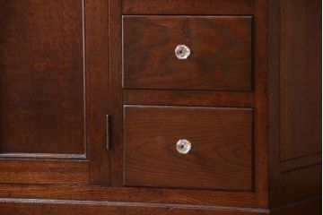 レトロ家具　昭和レトロ　古い楡材の上質なアンティーク食器棚(カップボード)