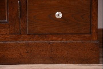 レトロ家具　昭和レトロ　古い楡材の上質なアンティーク食器棚(カップボード)