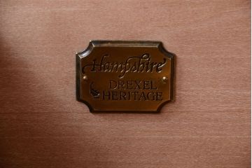 中古　DREXEL HERITAGE (ドレクセルヘリテイジ)USA　ドロワー(ドレッサー・チェスト・コンソール)(定価約100万円)