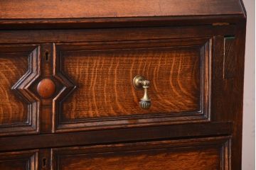 アンティーク家具　イギリスアンティーク　古いオーク材の上質なライティングビューロー