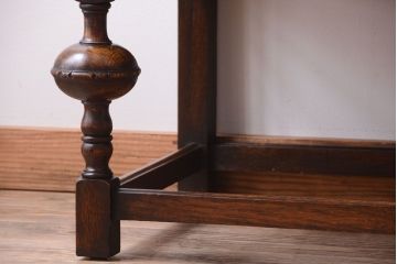 アンティーク家具　イギリスアンティーク　古いオーク材の上質なライティングビューロー