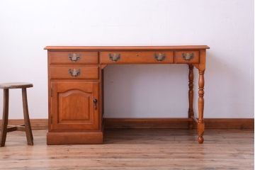 中古　横浜クラシック家具　ダニエル　高級品!片袖机(デスク)(2)(定価約55万円)