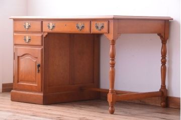 中古　横浜クラシック家具　ダニエル　高級品!片袖机(デスク)(2)(定価約55万円)