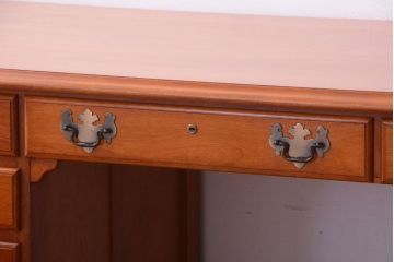 中古　横浜クラシック家具　ダニエル　高級品!片袖机(デスク)(2)(定価約55万円)