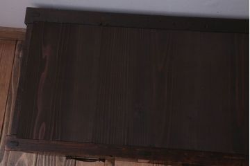 アンティーク家具　和製アンティーク　古い木製の3杯引き出しローボード