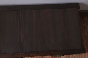 アンティーク家具　和製アンティーク　古い木製の3杯引き出しローボード