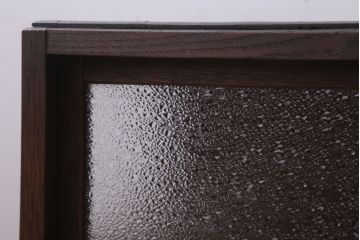 アンティーク家具　和製アンティーク　3面ダイヤガラス仕上げ!小ぶりな収納棚