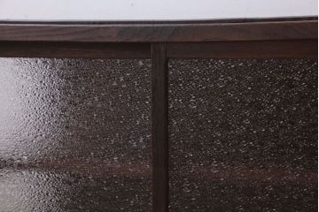 アンティーク家具　和製アンティーク　3面ダイヤガラス仕上げ!小ぶりな収納棚