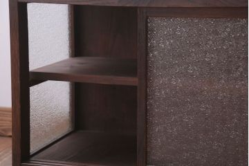 アンティーク家具　和製アンティーク　3面ダイヤガラス仕上げ!小ぶりな収納棚