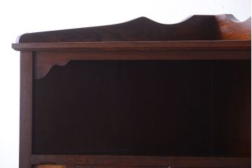 アンティーク家具　大正ロマン　当時物色ガラス入り!古い木製のアンティークコーナーキャビネット(収納棚・飾り棚)