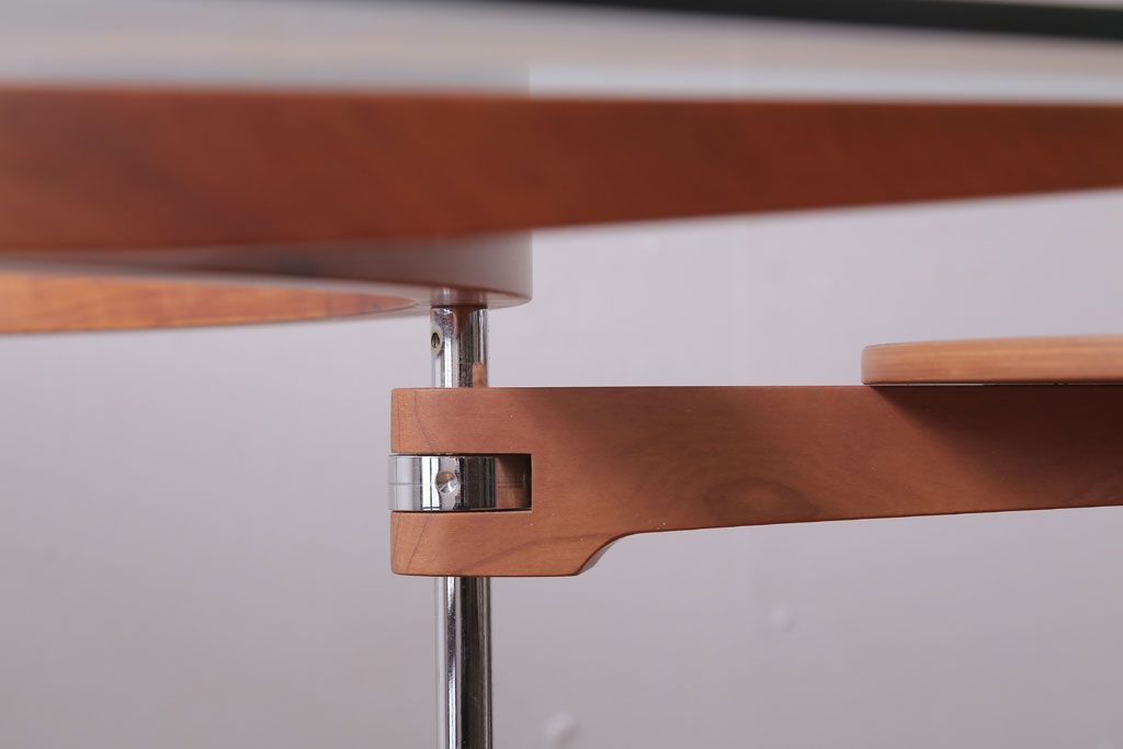 中古　PORADA　パソコンデスク(AWARD P.C DESK・LOOP DESK)(定価148000円)