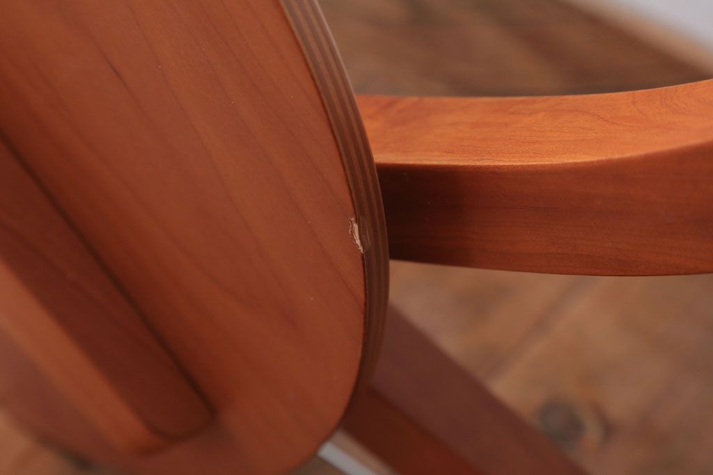 中古　PORADA　パソコンデスク(AWARD P.C DESK・LOOP DESK)(定価148000円)