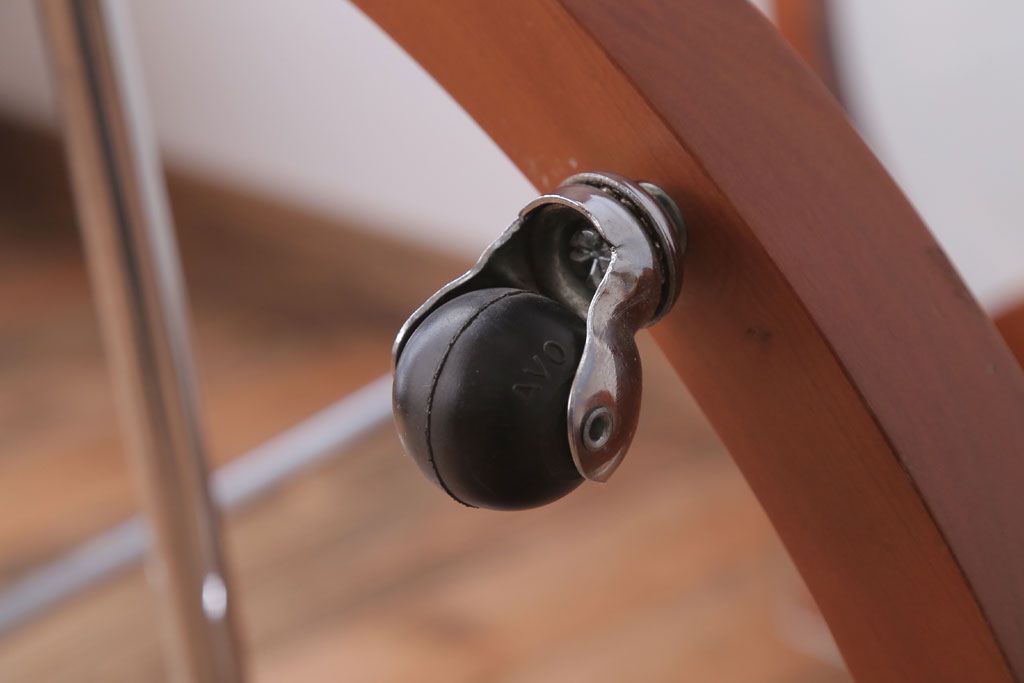 中古　PORADA　パソコンデスク(AWARD P.C DESK・LOOP DESK)(定価148000円)