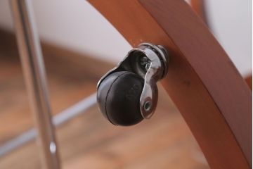 中古　PORADA　パソコンデスク(AWARD P.C DESK・LOOP DESK)(定価148000円)