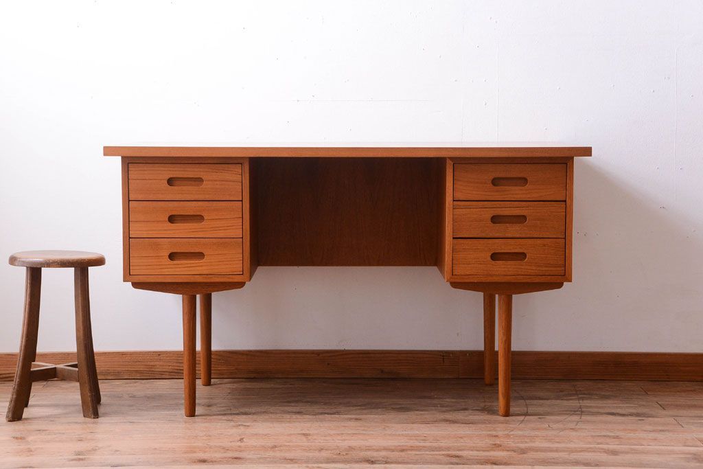 中古　CHLOROS(クロロス)　Foundation　バックシェルフデスク(机、在宅ワーク、在宅用)