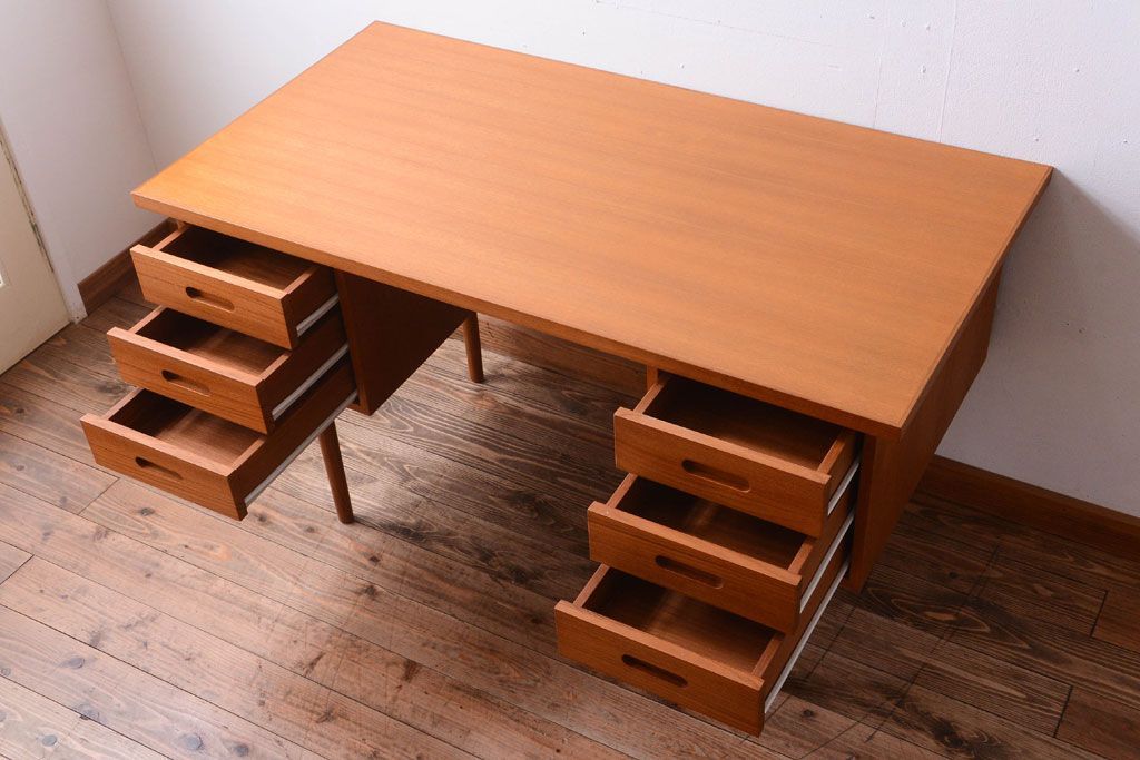 中古　CHLOROS(クロロス)　Foundation　バックシェルフデスク(机、在宅ワーク、在宅用)