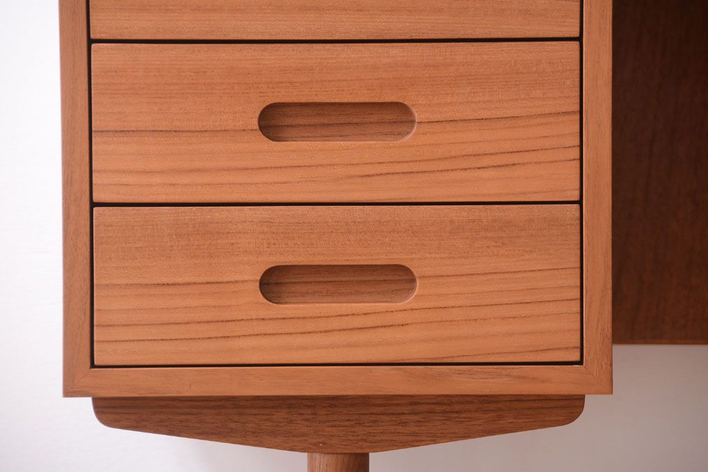 中古　CHLOROS(クロロス)　Foundation　バックシェルフデスク(机、在宅ワーク、在宅用)