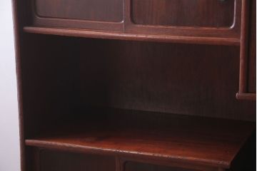 アンティーク家具　アンティーク　古い木製のシンプルな茶箪笥