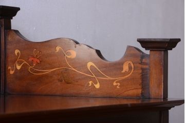 アンティーク家具　イギリスアンティーク　高級品!象嵌が美しいステンドグラス扉の脚付きブックケース(本箱・収納棚・ガラスケース)