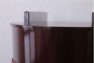 アンティーク雑貨　和製アンティーク　漆が美しい古い木製のお櫃(おひつ)
