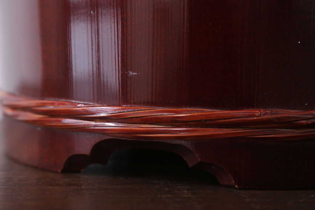 アンティーク雑貨　和製アンティーク　漆が美しい古い木製のお櫃(おひつ)