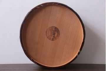 アンティーク雑貨　和製アンティーク　漆が美しい古い木製のお櫃(おひつ)