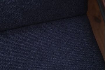 ヴィンテージ家具　北欧ビンテージ　ローズウッド材のシンプルな1人掛けアームソファ(1)