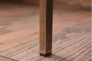 ヴィンテージ家具　北欧ビンテージ　ローズウッド材のシンプルな1人掛けアームソファ(1)